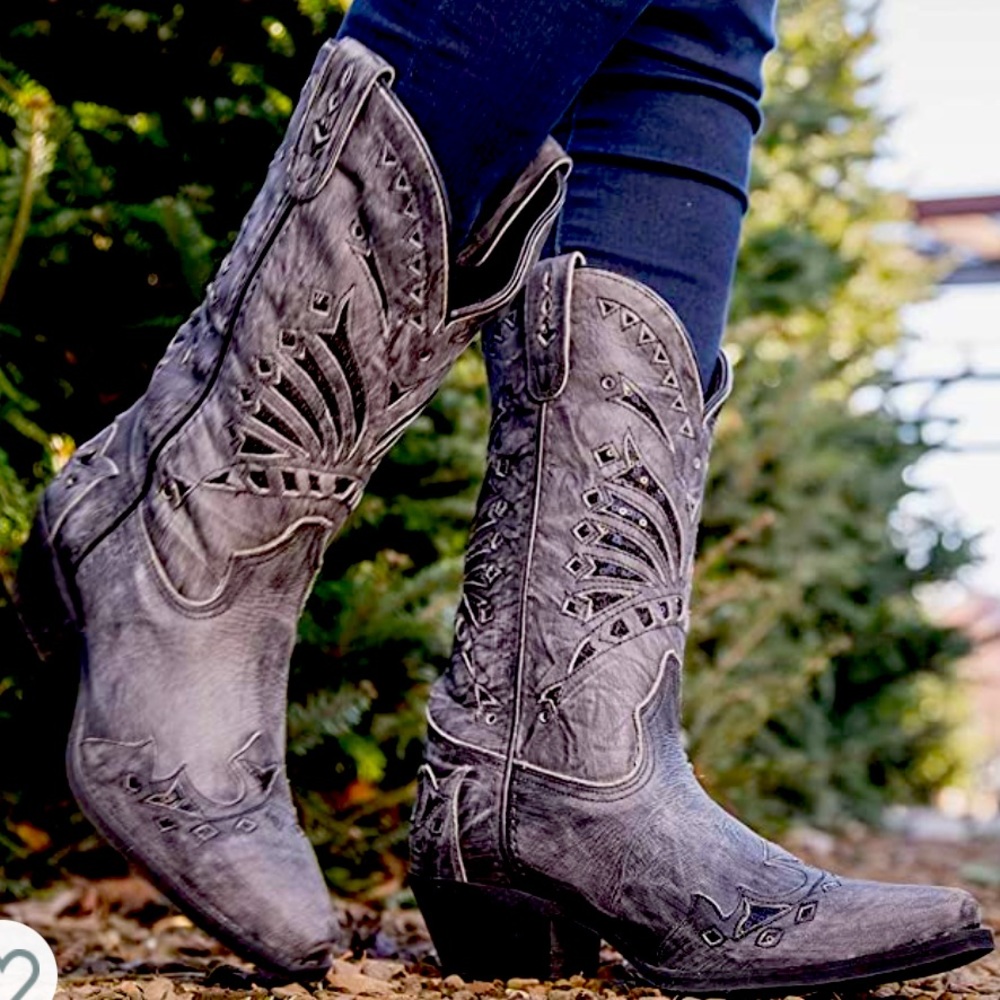 Laredo cowboy boots